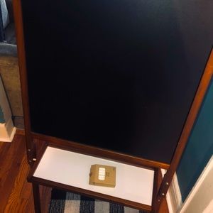 Kids 2 sided Easel with Black board and white board … Barely Used